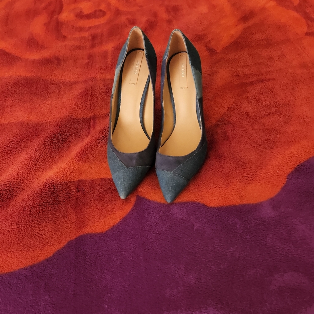Aldo heels pump shoe.